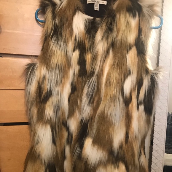 zara faux fur vest womens